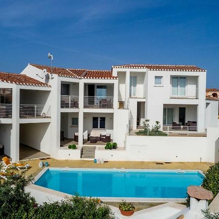 Caneis Apartments San Teodoro  Esterno foto