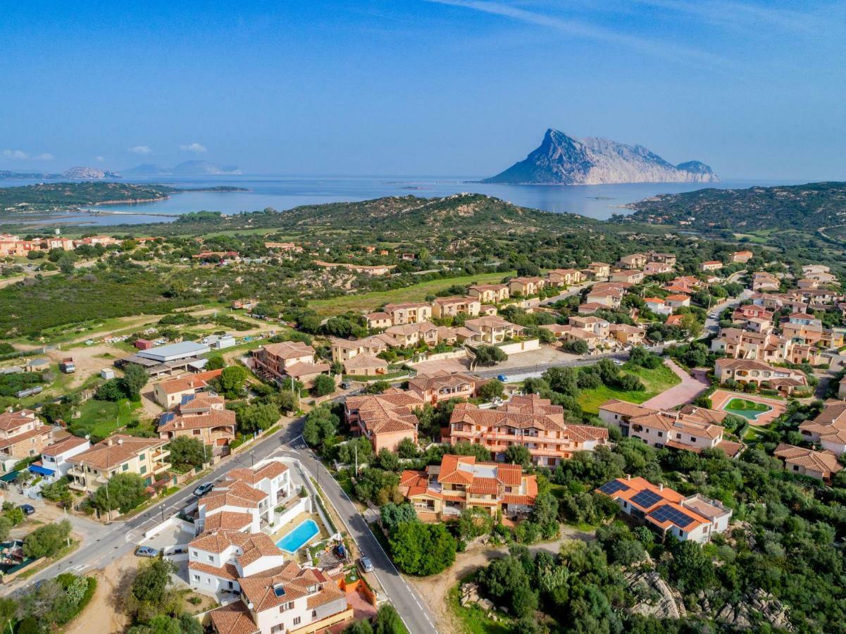 Caneis Apartments San Teodoro  Esterno foto