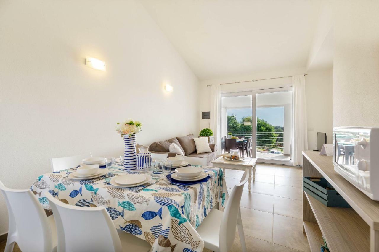 Caneis Apartments San Teodoro  Esterno foto