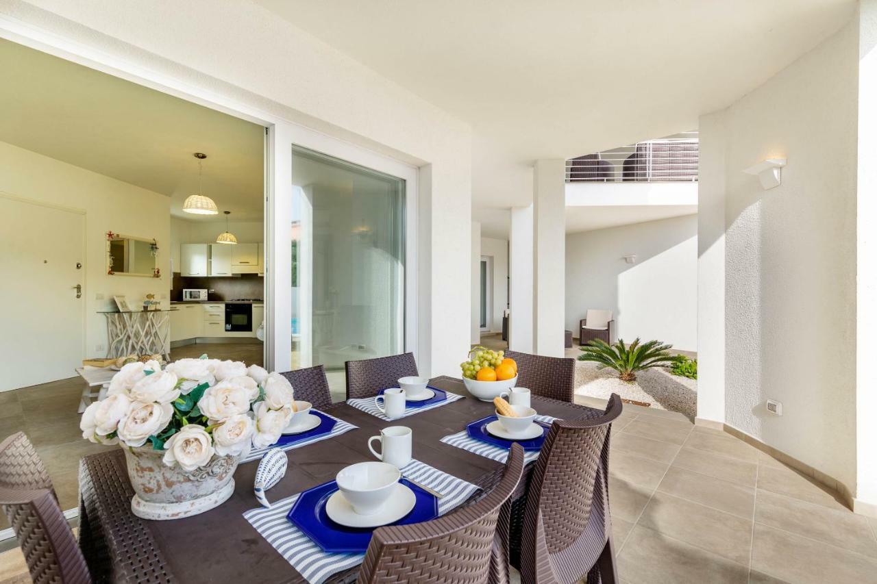 Caneis Apartments San Teodoro  Esterno foto